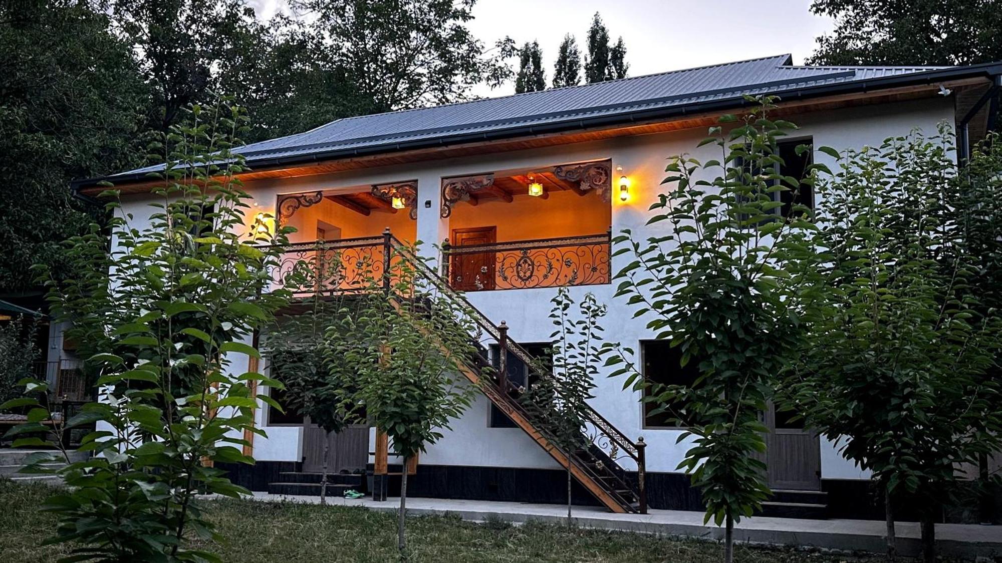 Hayat Guesthouse Nuratau Mountain Yukary-Ukhum Zewnętrze zdjęcie