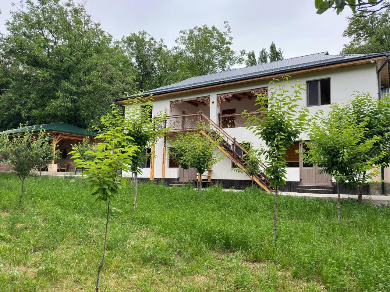 Hayat Guesthouse Nuratau Mountain Yukary-Ukhum Zewnętrze zdjęcie